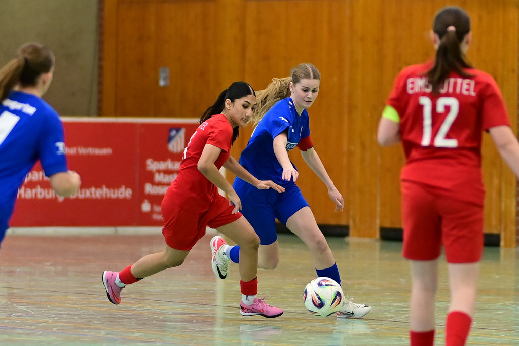 Fußball I Juniorinnen I Saison 2025-2026 I Hallenmasters U15+U17 | Der Sportfotograf. - Realisiert mit Pictrs.com