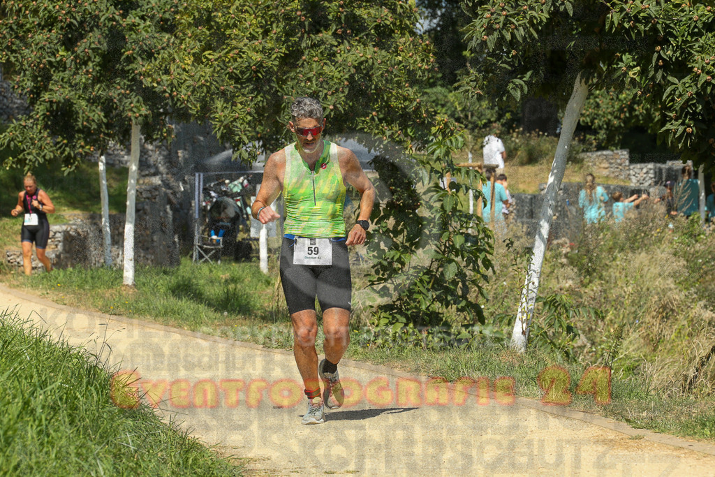 250824_1227_EX1_9413 | Sportfotografie im Rhein-Sieg Kreis, Köln, Bonn, NRW, Rheinland Pfalz, Hessen, etc. Unser Tätigkeitsfeld umfasst den Laufsport vom Volkslauf über den Marathon, Duathlon, Triathon bis zum Ultralauf wie Kölnpfad Ultra oder Schindertrail.