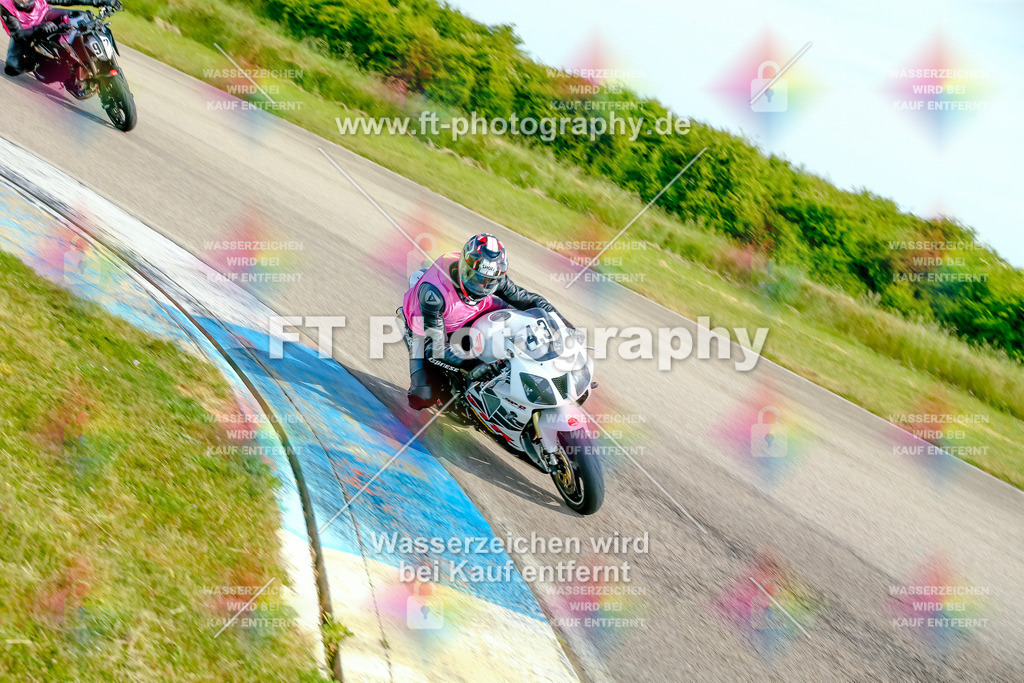 _MOT1242 | Hier findet Ihr Bilder von Touristenfahrten auf der Nürburgring Nordschleife oder von anderen Veranstaltungen die ich besucht habe. Viel Spass beim Durch Schauen 