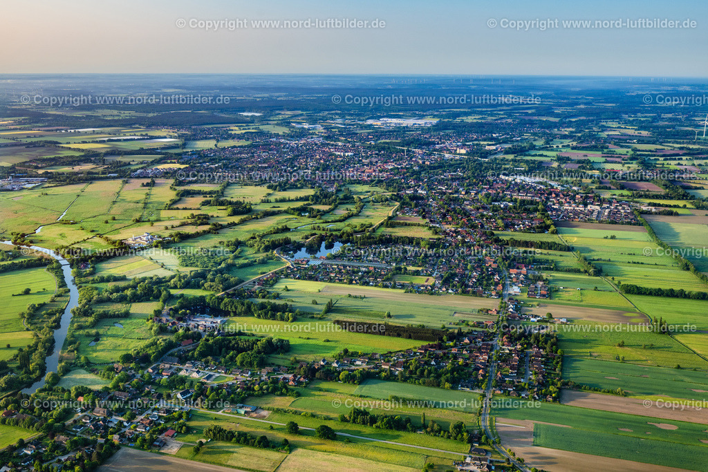 Stöckte_bei_Winsen_an_der_Luhe_ELS_3219050623 | WINSEN (LUHE) 05.06.2023 Dorf - Ansicht vom Ortsteil Stöckte am Ufer der Elbe in Winsen (Luhe) im Bundesland Niedersachsen. // Village view of the district Stoeckte at the bank of the river Elbe in Winsen (Luhe) in the state Lower Saxony. Foto: Martin Elsen