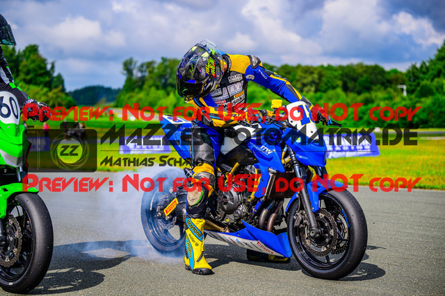 MaZZes_FotoMatrix_240728_6021986_5060 | TWIN