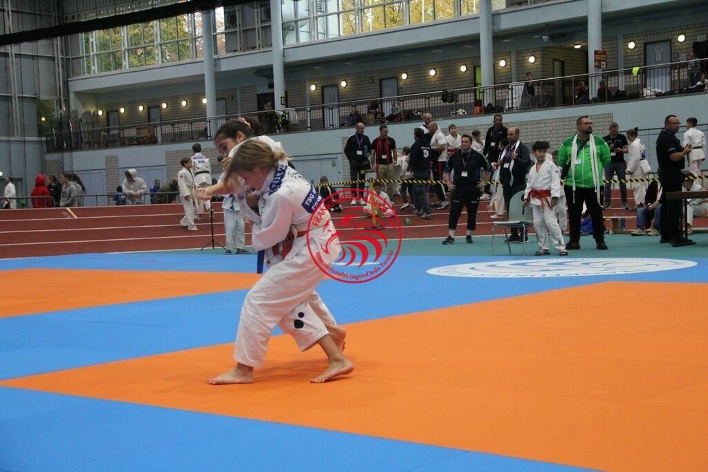 IMG_3187 | Fotos vom Adler Cup - Pictures from Adler Cup

Hier findet Ihr alle Eindrücke und großen Momente der Adler Cup Wochenenden. Here you will find all impressions and great moments of the Adler Cup weekends. - Realisiert mit Pictrs.com