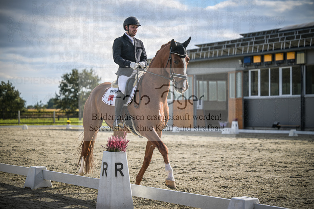 DOS_0528 | Entdecke hochwertige Reitturnierfotos von Foto Oger. Professionell, emotional und authentisch – jetzt Lieblingsmomente im Shop bestellen.Deutschlandweite Turnierfotografie. - Realisiert mit Pictrs.com