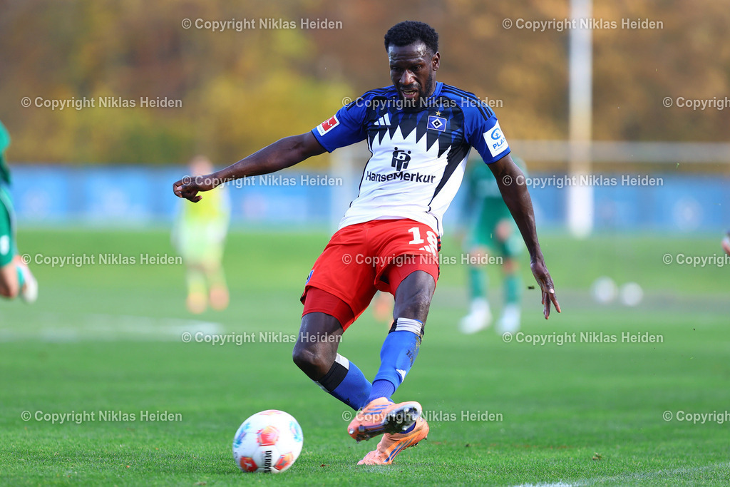 NH_HamburgerSV_FCGroningen_Testspiel_12112025 | #18 Bakery Jatta (Hamburger SV)Fußball I Herren I Freundschaftsspiel I Saison 2025-2026  I Hamburger SV - FC Groningen I 12.11.2025 I Trainingsplatz Volksparkstadion