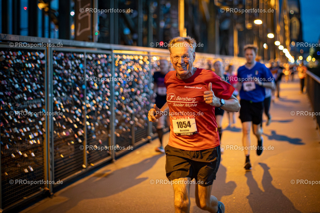22. Nachtlauf des ASV Koeln; Koeln, 28.05.25 | Impressionen vom 22. Nachtlauf des ASV Koeln am 28.05.25 in der Altstadt von Koeln (Deutschland). Foto: BEAUTIFUL SPORTS/Bernd Hoffmann