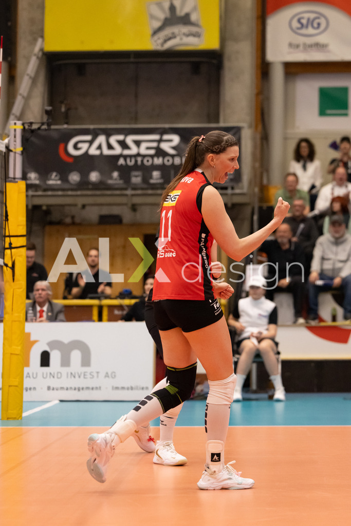 Volleyball I Frauen I Saison 2025-2026 I Volleyball NLA | Women I  Playoffs Finals 2/5 I  VC Kanti Schaffhausen - viteos NUC I  10.04.2026 | 11 Kateřina Holásková (CZ) (VC Kanti Schaffhausen) – Mitte - Realisiert mit Pictrs.com