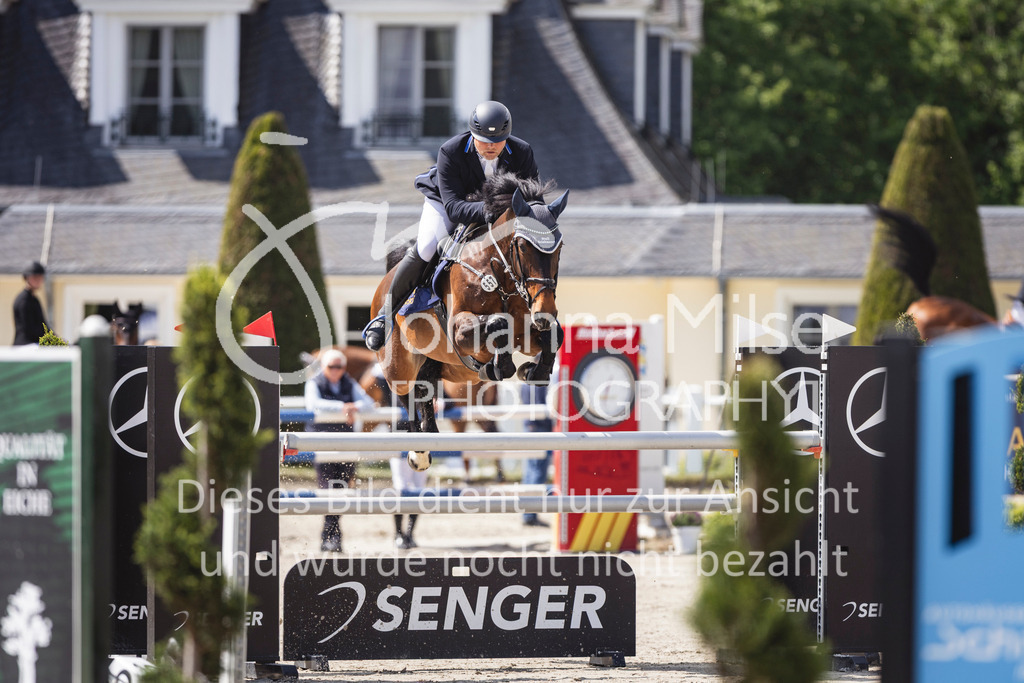 260509_PfSpTa_13_M2-Spr-309 | Deine schönsten Turniermomente als professionelle Fotos! Entdecke hochwertige Pferdesport-Fotografie im Online-Shop. Jetzt Fotos finden & bestellen!