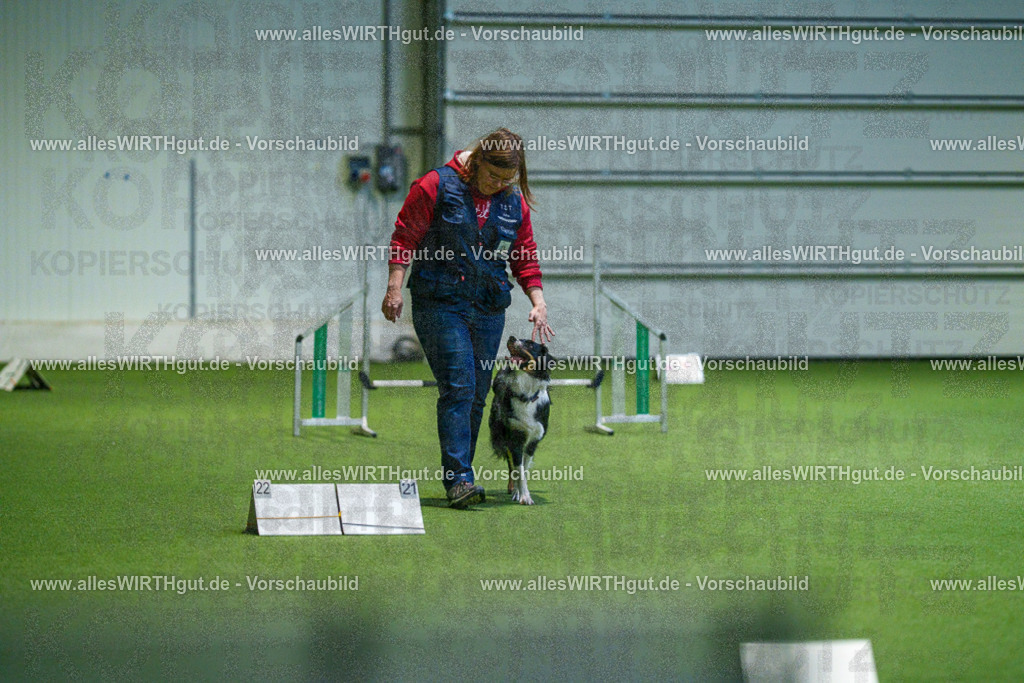 7R505406 | Professionelle Tierfotografie in Mönchengladbach von Daniel Wirth (allesWIRTHgut). Liebevolle & natürliche Bilder von Hunden & Katzen für unvergessliche Erinnerungen.