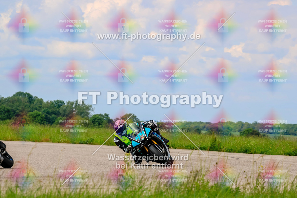 MotoTeam-1159 | Hier findet Ihr Bilder von Touristenfahrten auf der Nürburgring Nordschleife oder von anderen Veranstaltungen die ich besucht habe. Viel Spass beim Durch Schauen 