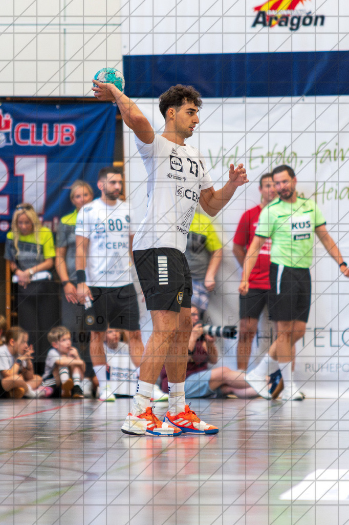 IHC 2026 - TSV Hannover-Burgdorf vs. PAUC Handball | Nikolos Kalandadse (Pays d´Aix Université Club Handball #27); IHC 2026 - TSV Hannover-Burgdorf vs. PAUC Handball am 08.08.26 in Sporthalle KGS, Schneverdingen - Realisiert mit Pictrs.com