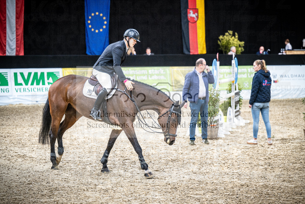 DOS_0220 | Entdecke hochwertige Reitturnierfotos von Foto Oger. Professionell, emotional und authentisch – jetzt Lieblingsmomente im Shop bestellen.Deutschlandweite Turnierfotografie. - Realisiert mit Pictrs.com
