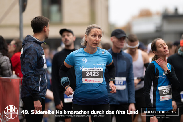 Süderelbe Halbmarathon 2025 I 09.11.2025 I Fotograf_DerSportfotograf.I 00383 | Der Sportfotograf. - Realisiert mit Pictrs.com