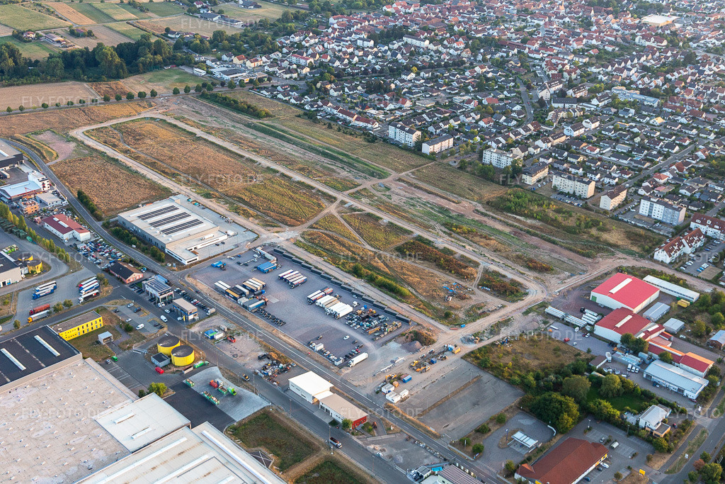 Luftbild: Erweiterungsfläche für Gewerbegebiet Interpark in Offenbach an der Queich im Bundesland Rheinland-Pfalz in Deutschland. Foto: IMG_133850.jpg vom 16.08.2022 durch Werner Riehm/FLY-FOTO.de