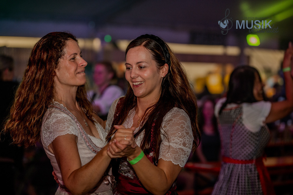 DSC_5114 | "Fussifoto.com – Ihr Ansprechpartner für hochwertige Fotografie! Entdecken Sie kreative Bilder und professionelle Dienstleistungen. Kontaktieren Sie uns für Ihre Projekte!"