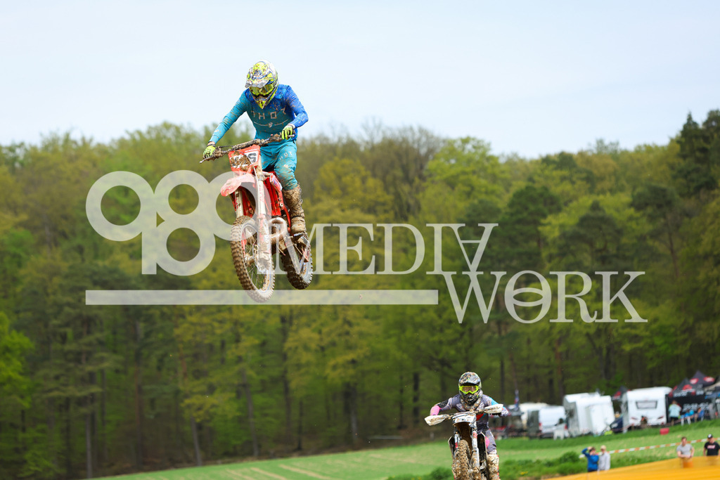5E6A0348 | 989 MEDIAWORK