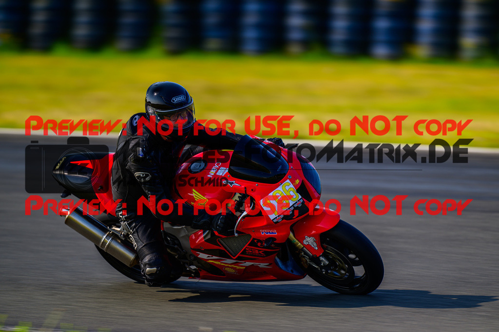 MaZZes_FotoMatrix_240725_6007705_6294 | GELB