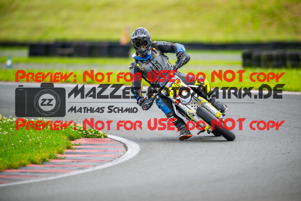 MaZZes_FotoMatrix_240621_6007705_2344 | ROT