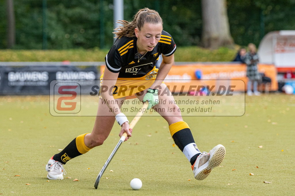 SFE_20221008_0131 | 1. Bundesliga Hockey Damen Rot-Weiss Köln - Harvestehuder THC am 08.10.2022 in Köln (KTHC Stadion Rot-Weiss Köln Tennis and Hockey Club), Photo: Stephan Fehrmann 2022 (Sports-Gallery),Fenja Poppe ( Harvestehuder THC #12)