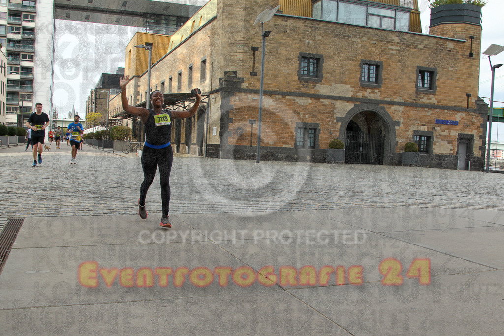 250920_1528_EV4_8893 | Sportfotografie im Rhein-Sieg Kreis, Köln, Bonn, NRW, Rheinland Pfalz, Hessen, etc. Unser Tätigkeitsfeld umfasst den Laufsport vom Volkslauf über den Marathon, Duathlon, Triathon bis zum Ultralauf wie Kölnpfad Ultra oder Schindertrail.