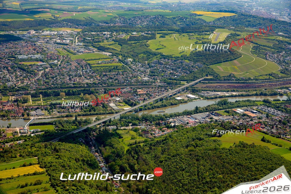 Das Luftbild zeigt :  Veitshöchheim - Die Luftaufnahme wurde 2024 vom UL-Flugzeug aus erstellt ( keine Drohne ) - Hochauflösende Luftaufnahme - Für grossformatige Ausdrucke geeignet. Die Geschenkidee !Mit Lizenz und Bildrechte bestellbar