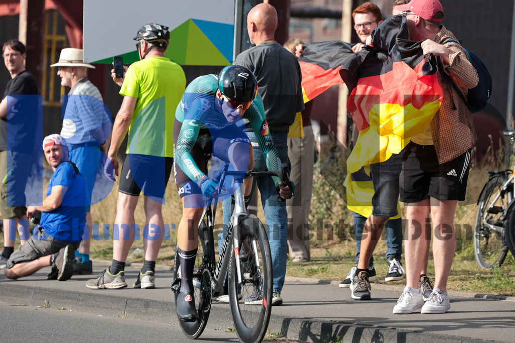 SES_DEUTOU20250820-128 | bond - Realisiert mit Pictrs.com