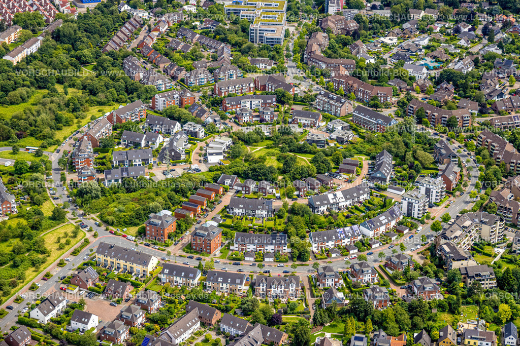 Muelheim240703286 | Kreisrunde Wohnsiedlung Saarner Kuppe, Saarn, Mülheim an der Ruhr, Ruhrgebiet, Nordrhein-Westfalen, Deutschland