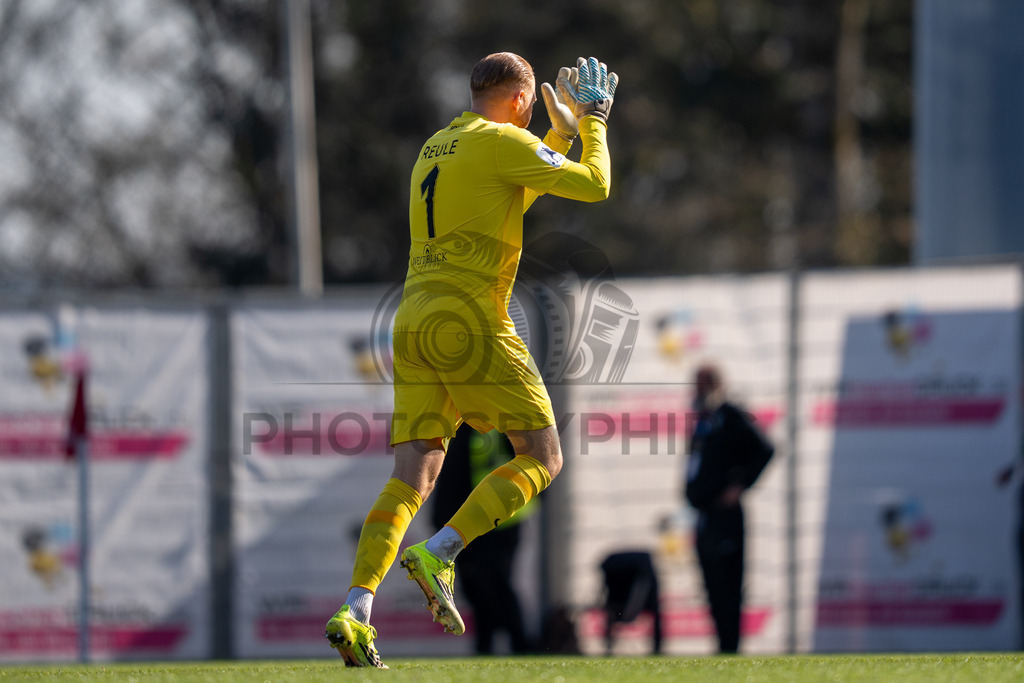 SG Sonnenhof Großaspach vs. KSV Hessen Kassel, Fussball, Regionalliga Südwest, 23. Spieltag, Saison 2025/2026, 07.03.2026 | Maximilian Reule (SG Sonnenhof Großaspach, #01),SG Sonnenhof Großaspach vs. KSV Hessen Kassel, Fussball, Regionalliga Südwest, 23. Spieltag, Saison 2025/2026, 07.03.2026Foto: photosbyphips/Philip Ziegler