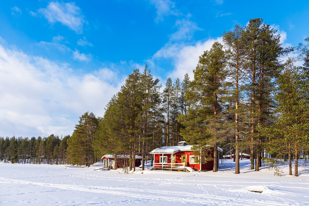 Landschaft mit Schnee im Winter in Kuusamo, Finnland | Landschaft mit Schnee im Winter in Kuusamo, Finnland.