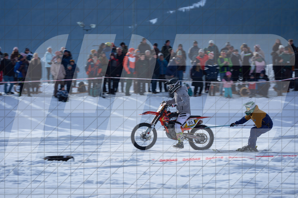11. Holzknecht Skijöring | Skijöring am 24.01.2026: 11. Holzknecht Skijöring in Gosau am Dachstein, Oberösterreich, ÖsterreichFoto: © 2026 Martin Bihounek | mb-creative.eu