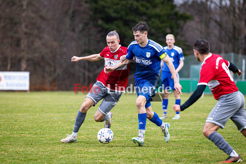 FC Wildsteig/Rottenbuch gegen SV Eurasburg-Beuerberg | Fußball Kreisliga Herren Oberbayern Zugspitze Gruppe 1 2025/26, FC Wildsteig/Rottenbuch gegen SV Eurasburg-Beuerberg, 20250323,Zweikampf,2025-03-23 in Rottenbuch (Sportplatz Rottenbuch), Valentin SEELBACH (SV Eurasburg-Beuerberg 8), Roman TRAINER (FC Wildsteig/Rottenbuch)Copyright: WolfgangxLindner www.foto-lindner.de