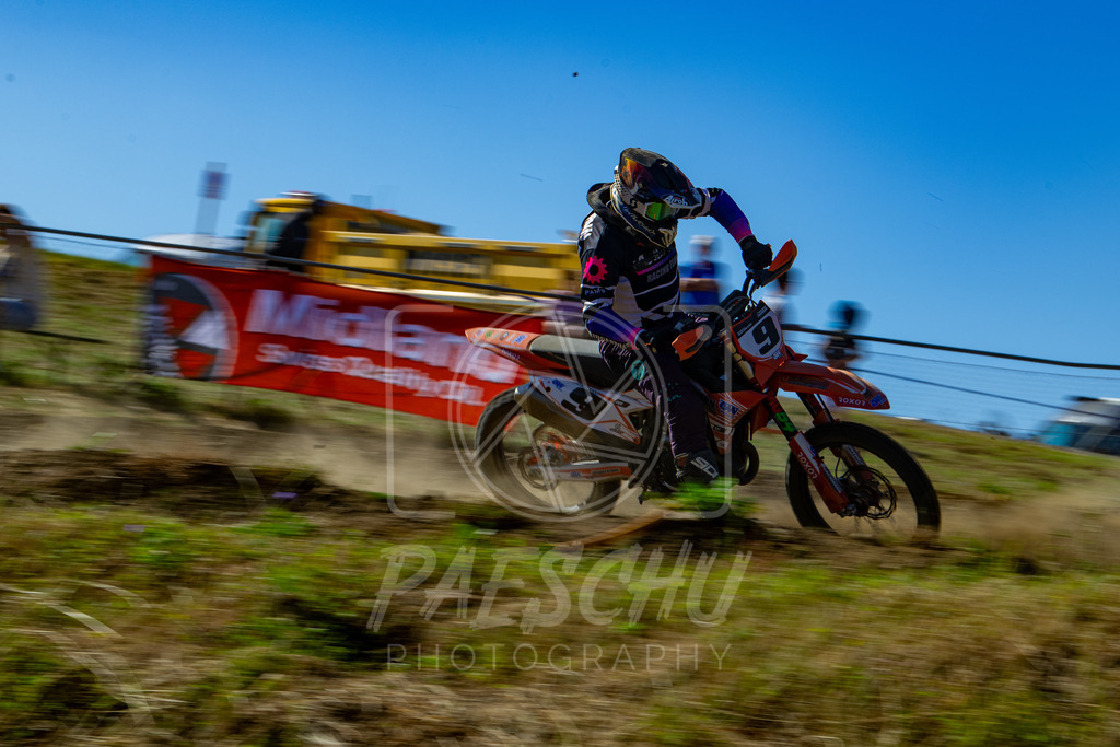 Se E+R (551) | Paeschuphoto Shop - Wer nicht sucht der auch nicht findet.Ob Motocrossbilder oder von einem besuchtem Spiel, Hauptsache Action. - Realisiert mit Pictrs.com