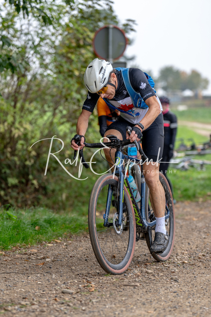 Ralf Eppink Photography 20251011_DSC01031 | Sportfotografie, Eventfotografie, Porträtfotografie, Radsport Fotograf, Triathlon Fotograf, Düsseldorf Fotograf, Köln Fotograf, Actionfotografie, Teamfotografie, Peoplefotografie, Business Portraits, Veranstaltungsfotografie, Reportagefotografie - Realisiert mit Pictrs.com