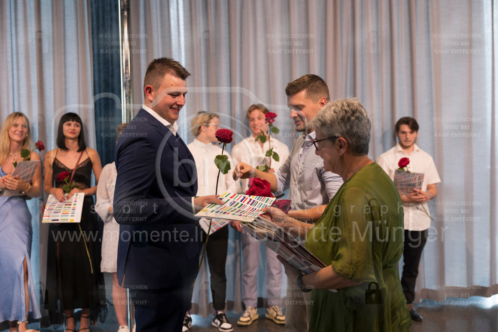 FeusiDiplomfeier_R6OO3098 | Brigitte Münger / bmsportphotography - Realisiert mit Pictrs.com