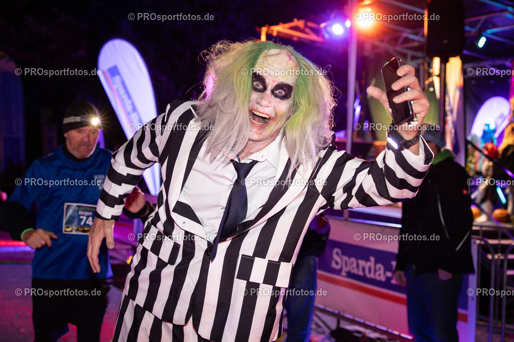 Halloween Run 2025 in Koeln, 31.10.2025 | Impressionen vom Halloween Run 2025 am 31.10.2025 in Koeln (Forstbotanischer Garten Rodenkirchen). Foto: Axel Kohring/Beautiful Sports