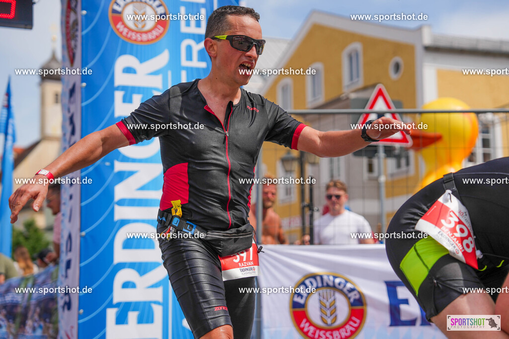 DSC05041 | Stadttriathlon Erding 2025. #yourpictrs #sportshot_your_pictrs @Sportshotphotography #stadttriathlonerding Copyright: www.sportshot.de