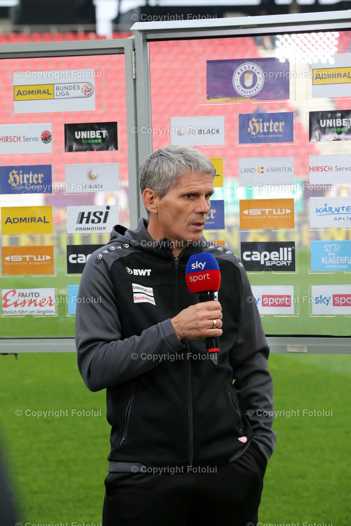 A_LUI_151022_18 | SPORT,FUSSBALL,TIPICO BUNDESLIGA AUSTRIA KLAGENFURT-LASK 15.10.20022 IM BILD :DIETMAR KUEHBAUER (LASK) FOTO:FOTOLUI/MARIOWIMMER