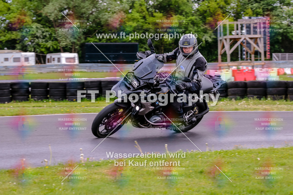 MotoTeamVBK-20236 | Hier findet Ihr Bilder von Touristenfahrten auf der Nürburgring Nordschleife oder von anderen Veranstaltungen die ich besucht habe. Viel Spass beim Durch Schauen 