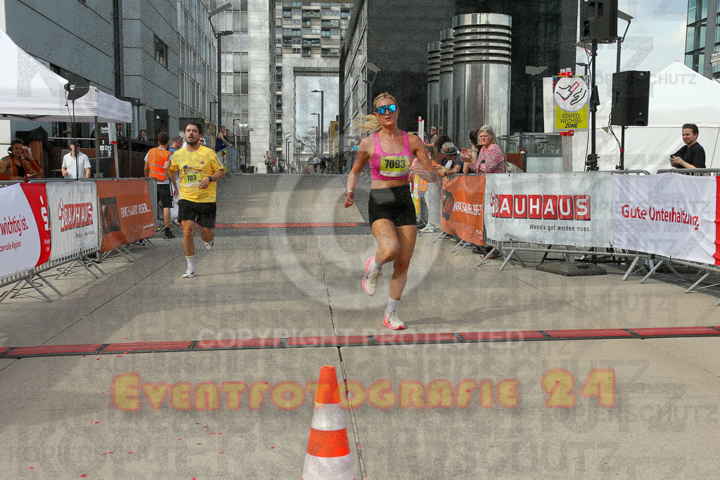 250920_1514_EX1_8593 | Sportfotografie im Rhein-Sieg Kreis, Köln, Bonn, NRW, Rheinland Pfalz, Hessen, etc. Unser Tätigkeitsfeld umfasst den Laufsport vom Volkslauf über den Marathon, Duathlon, Triathon bis zum Ultralauf wie Kölnpfad Ultra oder Schindertrail.