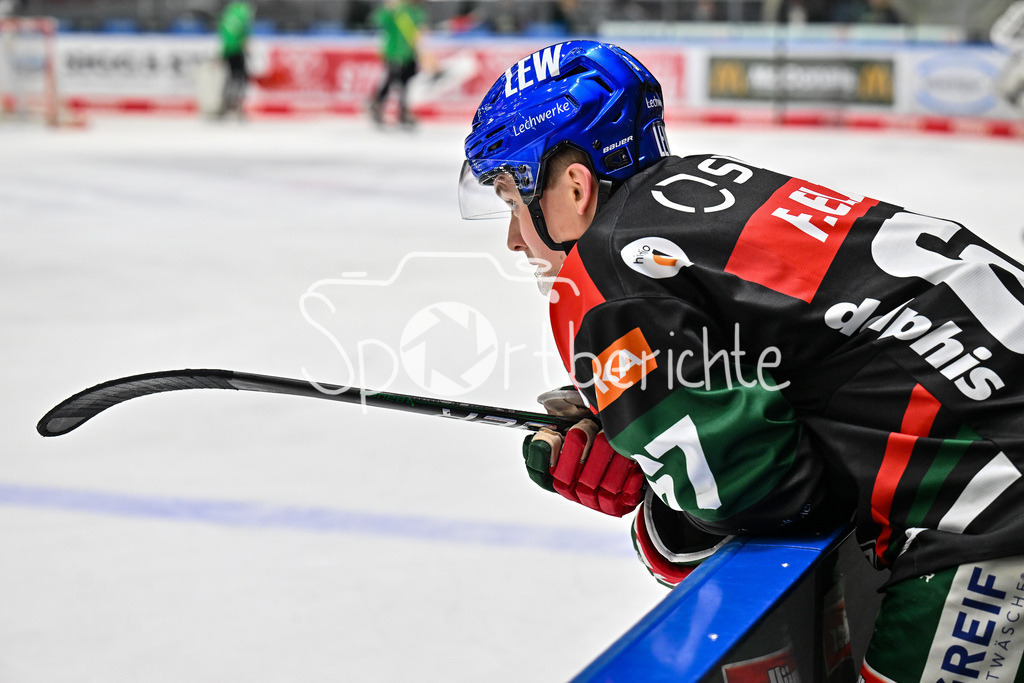 Augsburger Panther - Löwen Frankfurt  | im Bild Florian ELIAS (Augsburger Panther #67) / Freistellerl / Einzelfoto / DEL: Augsburger Panther - Loewen Frankfurt, Curt Frenzel Stadion am 12.01.2025