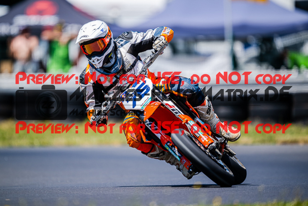 MaZZes_FotoMatrix_220703_2815 | UE40