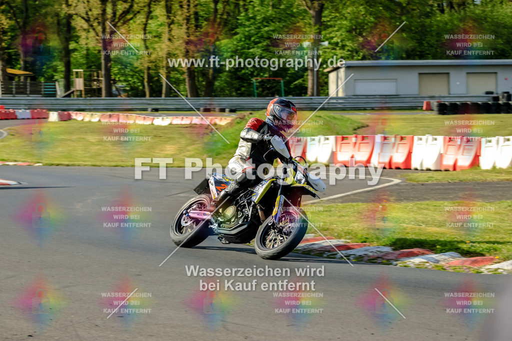 _OTO1202 | Hier findet Ihr Bilder von Touristenfahrten auf der Nürburgring Nordschleife oder von anderen Veranstaltungen die ich besucht habe. Viel Spass beim Durch Schauen 