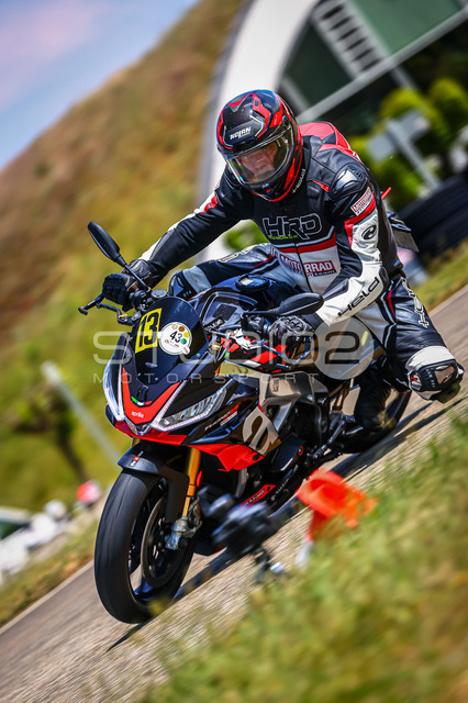 0013-260508DCB-005_13 | Deine Full-Service-Agentur für ✔️Videoproduktionen und ✔️Motorsportfotografie Jetzt Angebot anfragen!