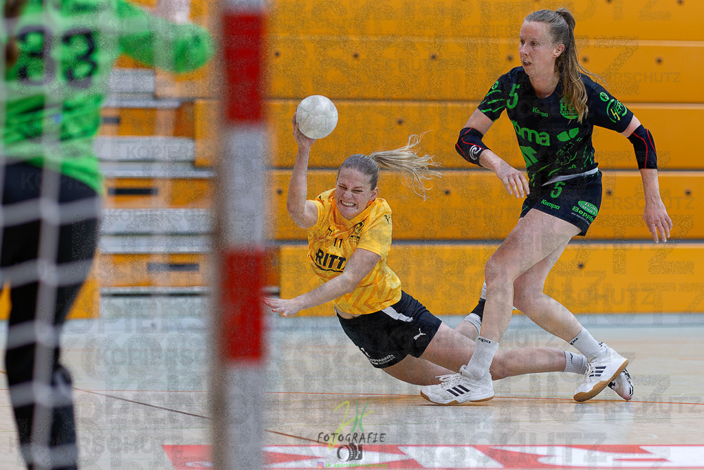 Frauen Oberliga Mitte (HHV); HSG Kleenheim/Langgöns II - HSG Eibelshausen/Ewersbach | Frauen Oberliga Mitte (HHV); HSG Kleenheim/Langgöns II - HSG Eibelshausen/Ewersbach am 01.11.2025 in Oberkleen (Weidig-Halle)Photo © 2025 - Jörg Heinrich - Realisiert mit Pictrs.com