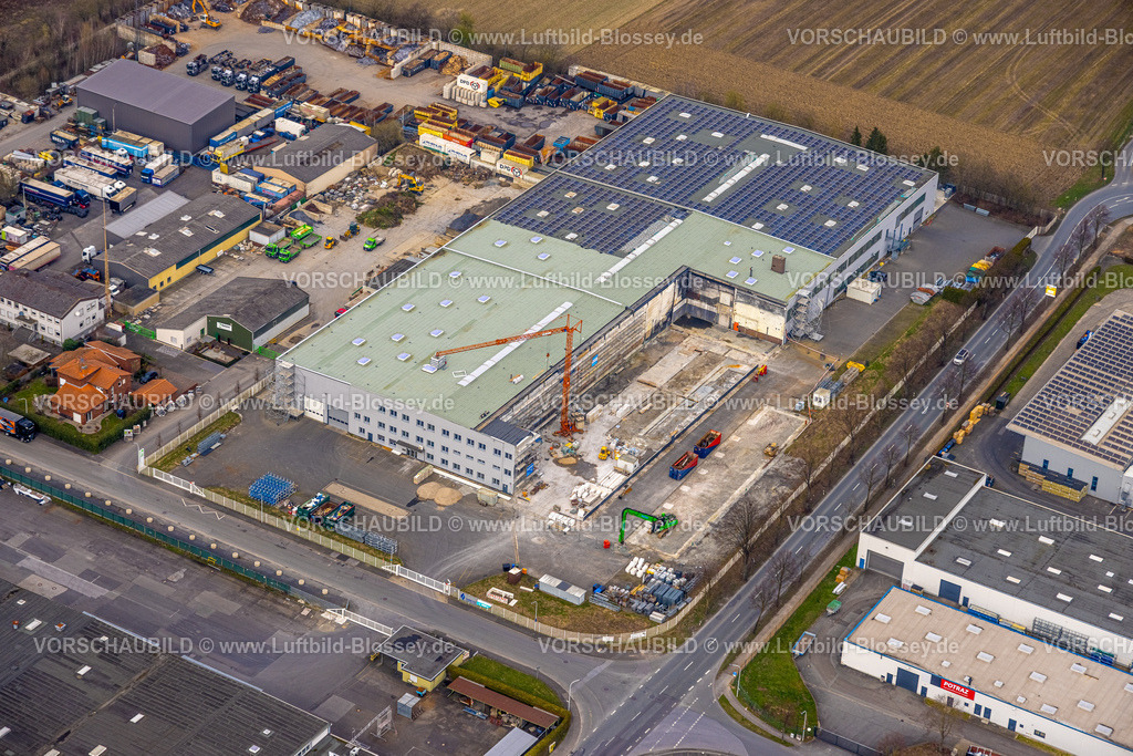 Werl240308288 | Luftbild, Baustelle Brandhalle ehemalige Kettler-Halle, F und D Metallveredlung GmbH mit Solardach, Am Maifeld, dahinter Rebein Garten- und Landschaftsbau Landschaftsgestalter, Budberg, Werl, Nordrhein-Westfalen, Deutschland