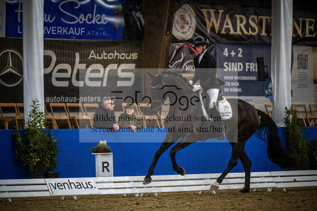 DOS_1269 | Entdecke hochwertige Reitturnierfotos von Foto Oger. Professionell, emotional und authentisch – jetzt Lieblingsmomente im Shop bestellen.Deutschlandweite Turnierfotografie. - Realisiert mit Pictrs.com