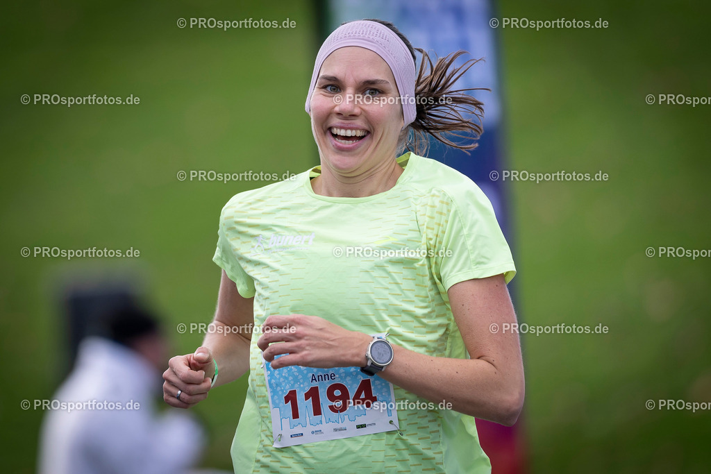 Bonner Nikolauslauf in Bonn, 08.12.2024 | Impressionen vom Bonner Nikolauslauf am 08.12.2024 in Bonn (Freizeitpark Rheinaue). Foto: BEAUTIFUL SPORTS/Axel Kohring