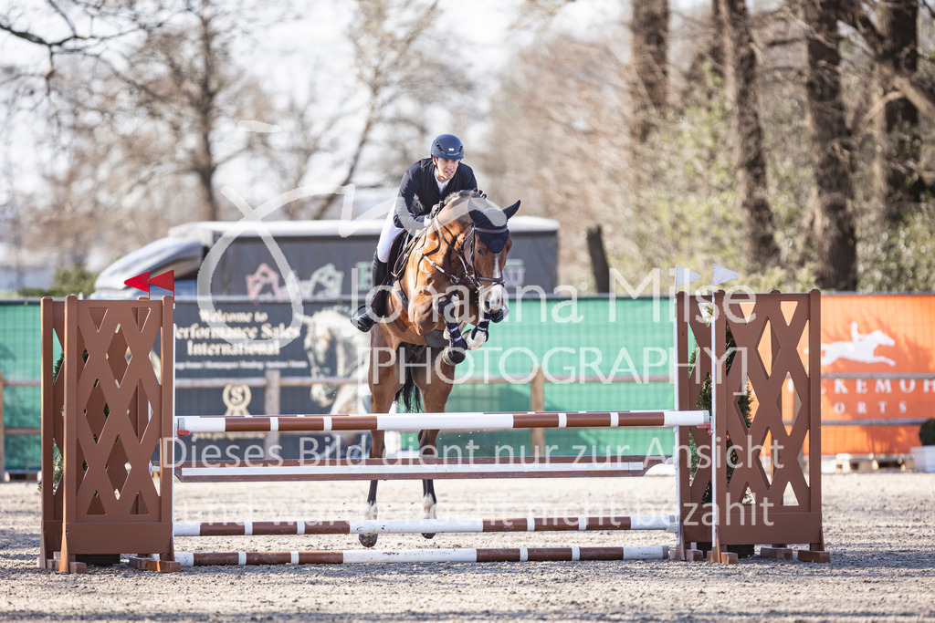 250408_Mühlen_SprPf-A2-255 | Deine schönsten Turniermomente als professionelle Fotos! Entdecke hochwertige Pferdesport-Fotografie im Online-Shop. Jetzt Fotos finden & bestellen!