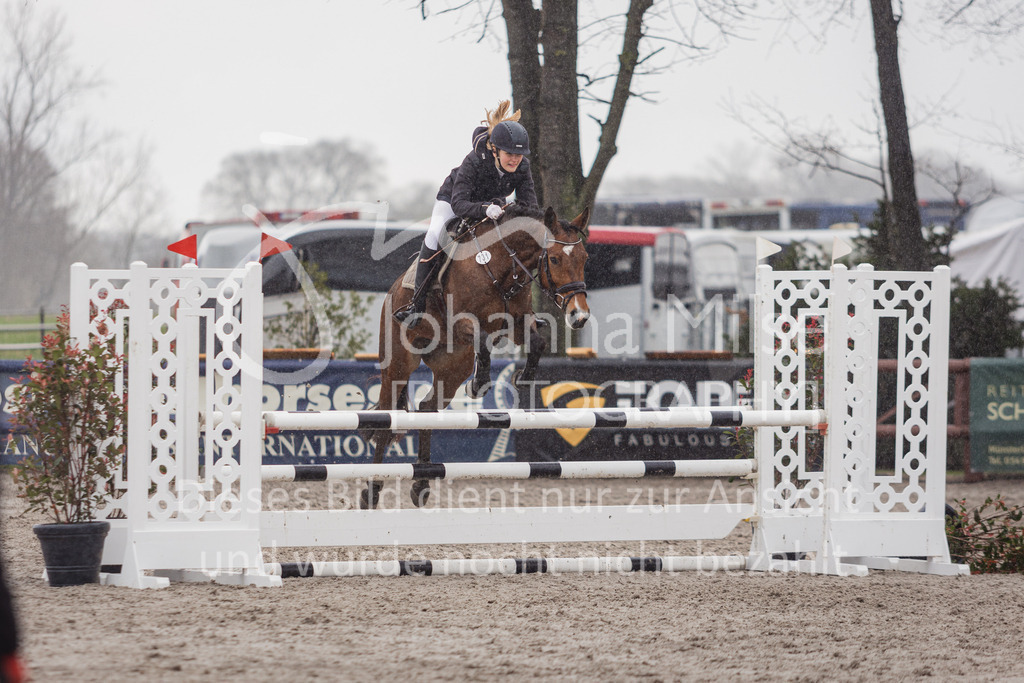 230411_Mühlen_02SprPf-A-229 | Deine schönsten Turniermomente als professionelle Fotos! Entdecke hochwertige Pferdesport-Fotografie im Online-Shop. Jetzt Fotos finden & bestellen!