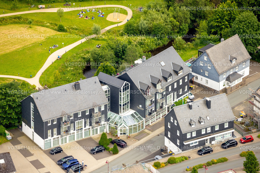 Erndtebrueck240709768 | Luftbild, Edermühle Hotel Restaurant, Ederauenpark und Fluss Eder, Erndtebrück, Kreis Siegen-Wittgenstein, Nordrhein-Westfalen, Deutschland