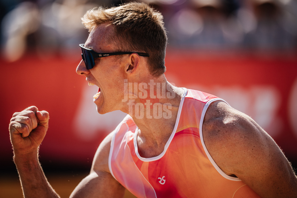 Beachvolleyball | Männer | Allianz German Beach Tour 2025 | Tourstop Berlin | 23.08.2025 | Jonas Reinhardt jubelt